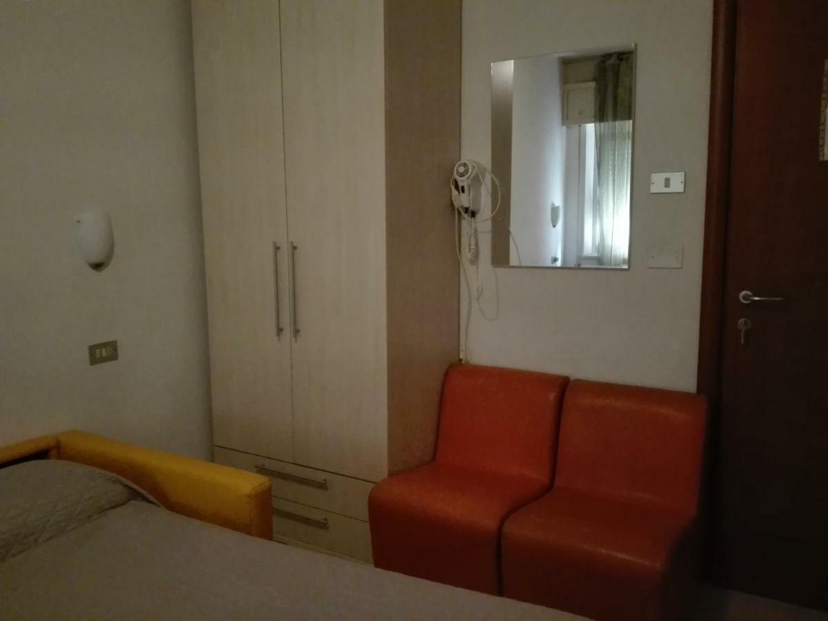 Bed and Breakfast New Prophet Cattolica Exterior foto