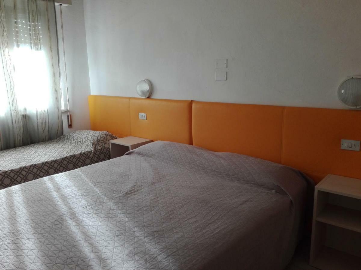 Bed and Breakfast New Prophet Cattolica Exterior foto